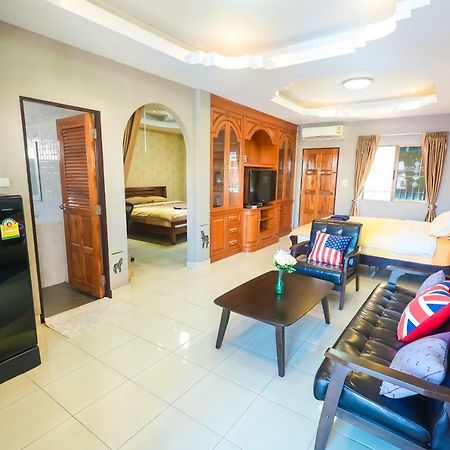 Marin House Pattaya Apartment Екстериор снимка