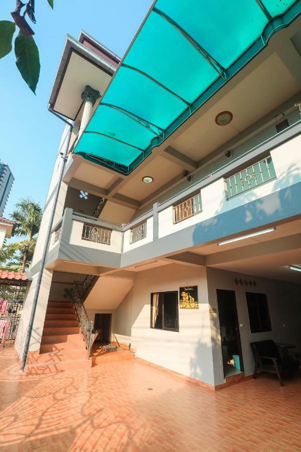 Marin House Pattaya Apartment Екстериор снимка