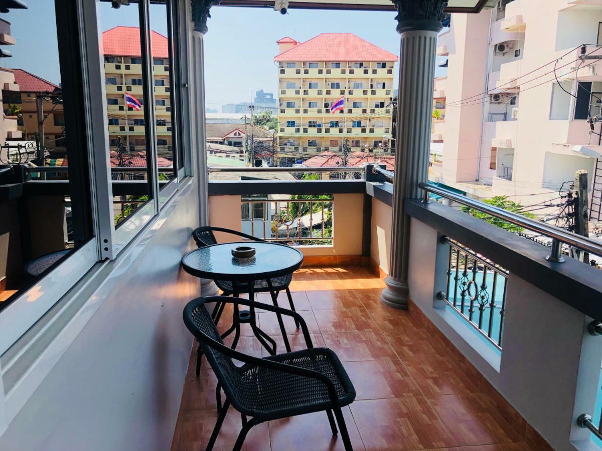 Marin House Pattaya Apartment Екстериор снимка