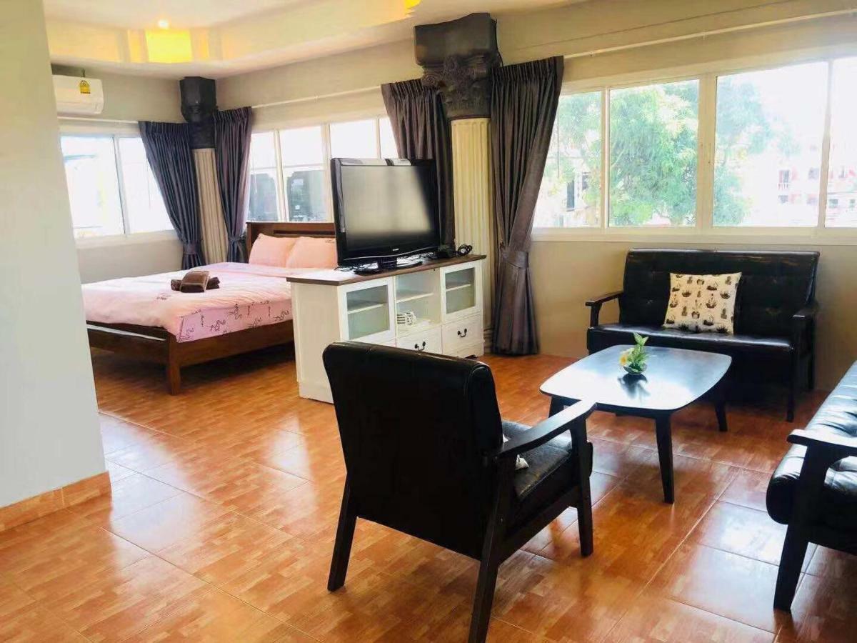 Marin House Pattaya Apartment Екстериор снимка